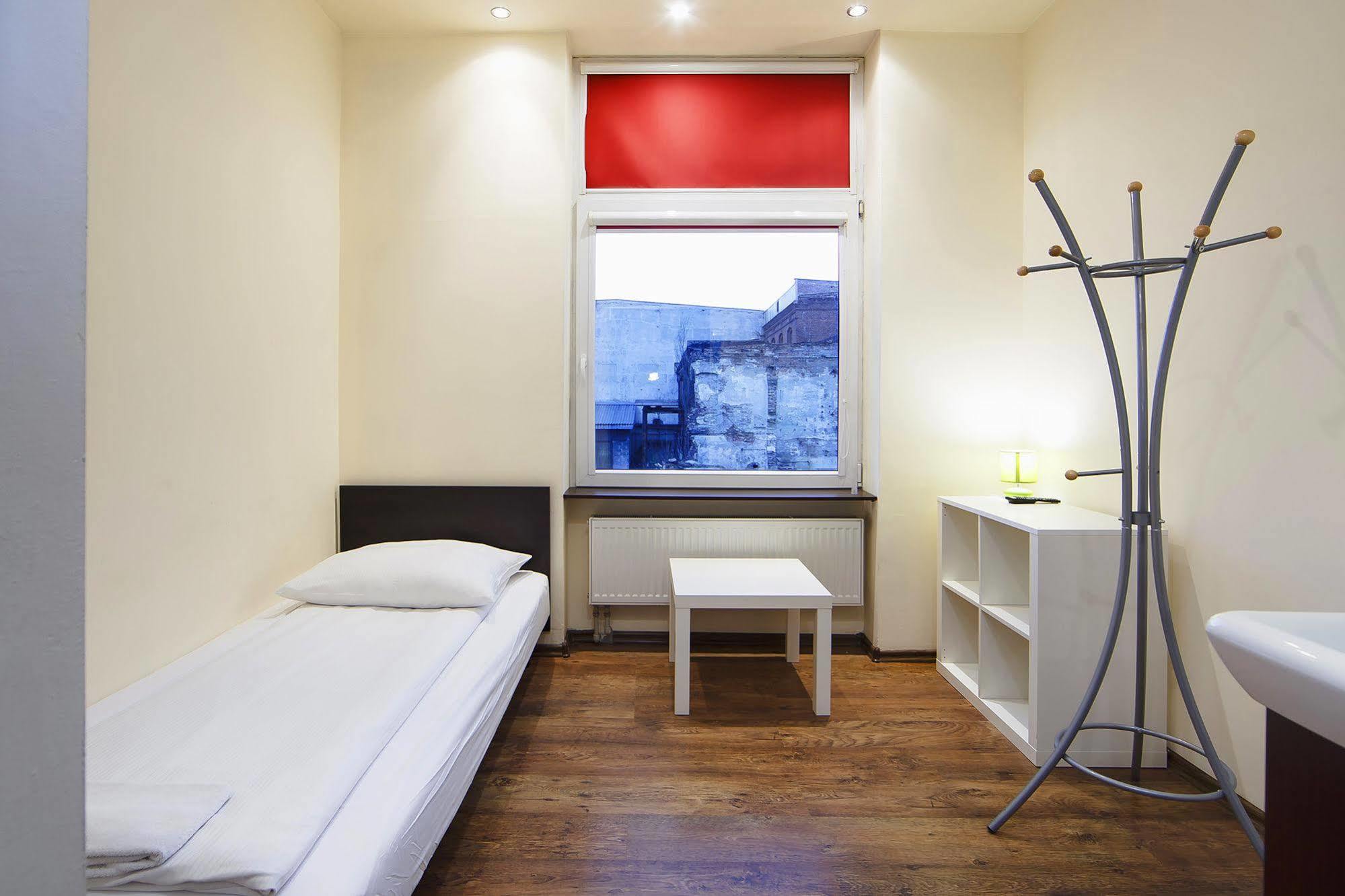 Boutique Hostel Лодз Екстериор снимка