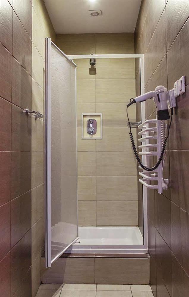 Boutique Hostel Лодз Екстериор снимка
